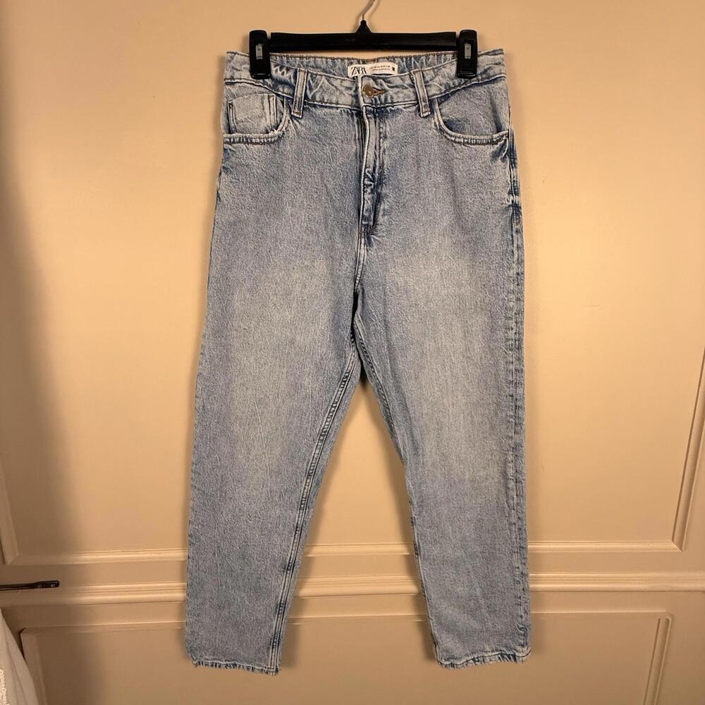 ZARA High Rise Straight Leg Jeans Size 8 Light Blue Denim Women